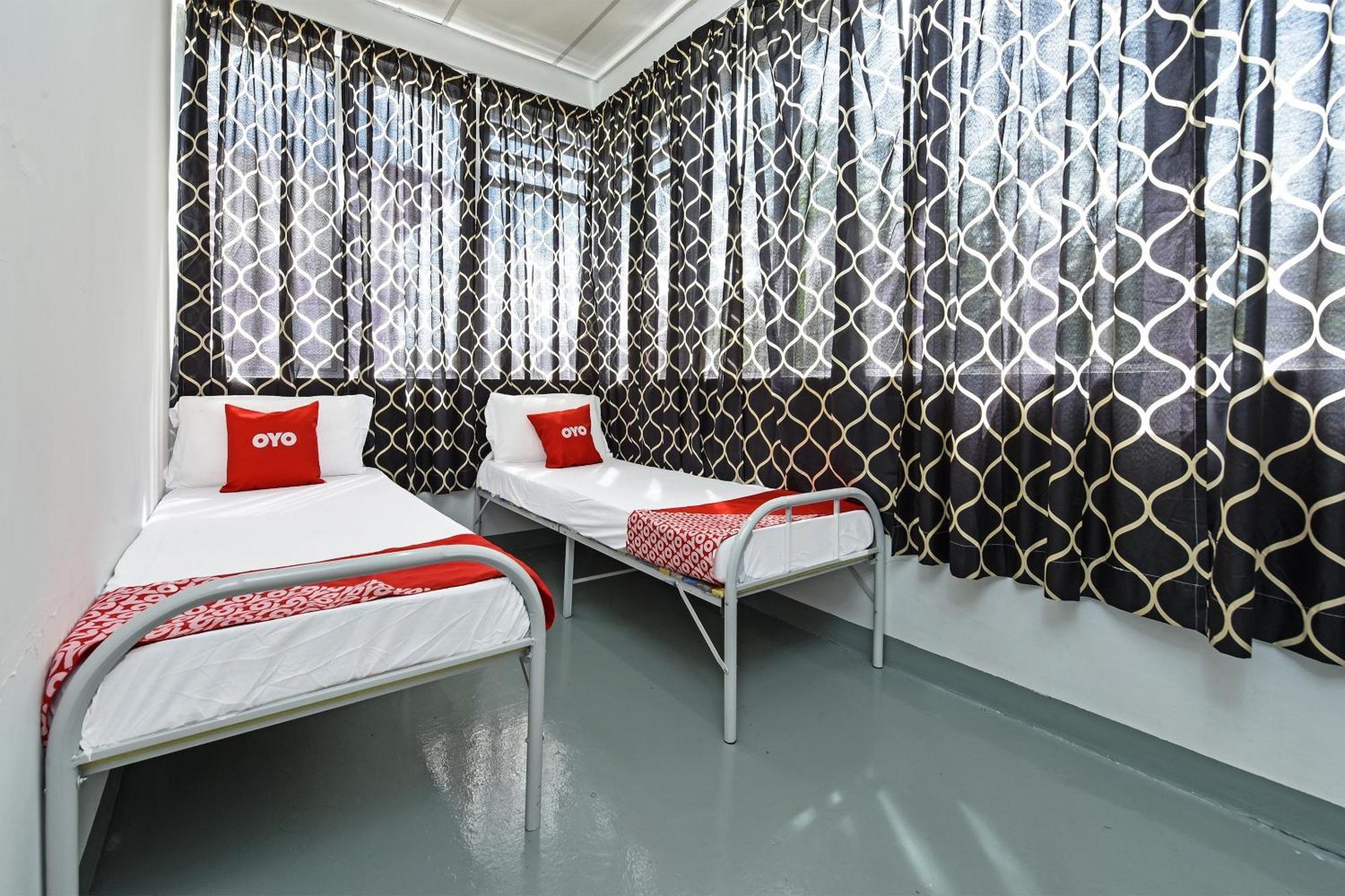 Spot On 90500 Sri Rampai Metro Hostel Куала Лумпур Екстериор снимка