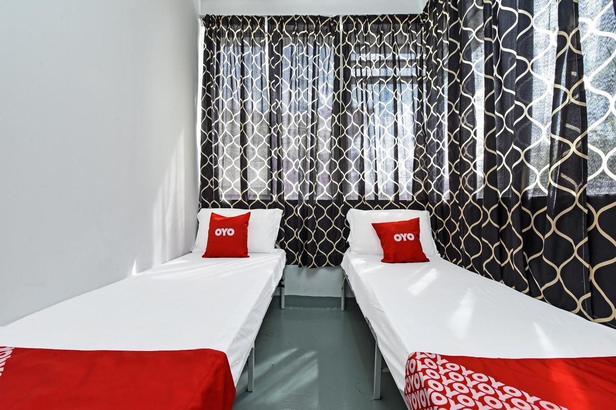 Spot On 90500 Sri Rampai Metro Hostel Куала Лумпур Екстериор снимка